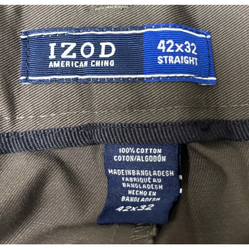 Izod Mens Chino Pants 42x32 Olive Straight Flat Front Non Iron Cotton NWt New - Picture 9 of 10